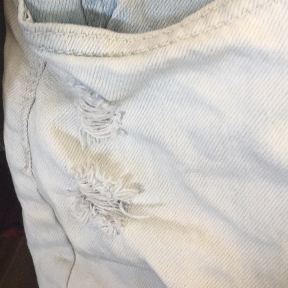 FINAL MARKDOWN RUE 21 distressed shorts (10) - Picture 3 of 5